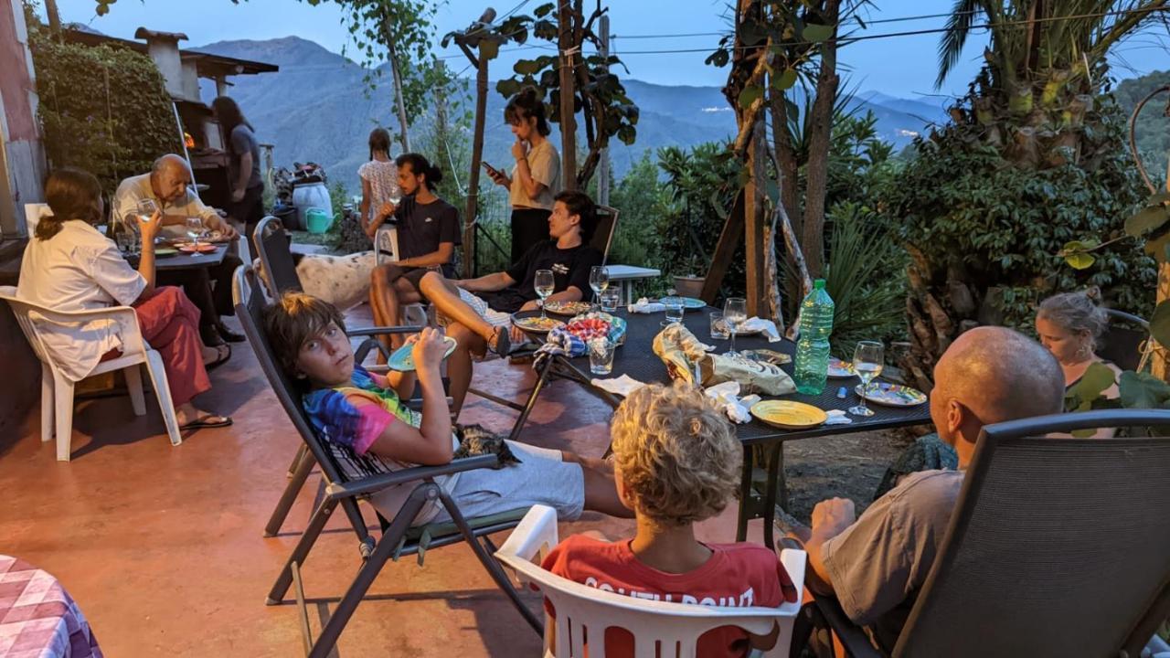 Bed and Breakfast @Gatetothewild à Coreglia Ligure Extérieur photo